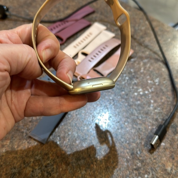 Fitbit versa 3 navy pink gold band lot charger set exercise - Picture 5 of 7